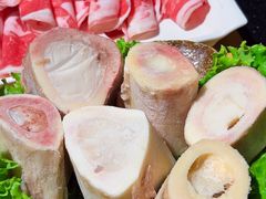 -顶顶汤火牛排火锅·经典铜锅涮肉