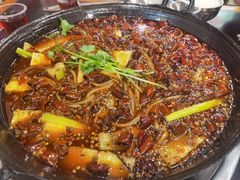 -鸿顺老铁锅美蛙鱼府(解放碑店)