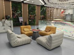 -英派斯健身旗舰店(海信国际中心馆)