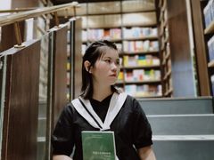 -钟书阁(群光广场店)