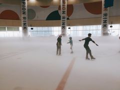 -冠军冰场CHAMPION RINK(百联又一城店)