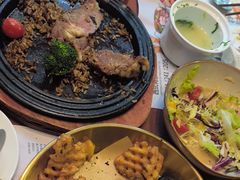 -意卡菲·欢乐聚会餐厅(华侨店)