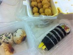 上海金牌生煎包-老上海食惠裡小籠包生煎包