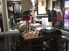 -Abercrombie&Fitch(德基广场店)