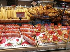 -巴黎贝甜(大宁国际商业广场店)