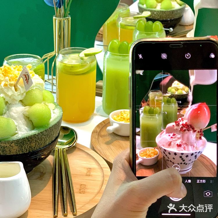 在太原柳巷 ‼️我的夏日快乐就是炫冰🍧