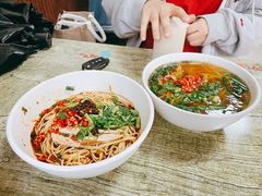 -弥勒卤鸡米线(沪瑞线店)