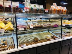 面包甜点陈列柜-BreadTalk面包新语·烘焙蛋糕(东方雅苑店)