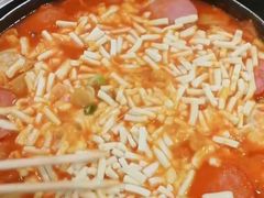 -三清洞摩西韩式年糕火锅(威高广场店)