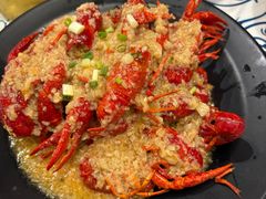 招牌蒜蓉大虾-松哥油焖大虾.小龙虾.黑鸭煲(海岸城店)