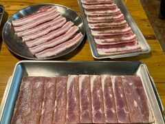 厚切五花肉-同堂韩国料理炭火烤肉(彩虹广场店)