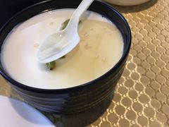 手工自制酸奶-巴扎美食·新疆菜·西域歌舞表演餐厅(新疆大厦店)