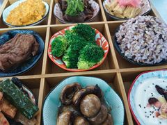 -轻蔬不用等·素食(江苏路店)