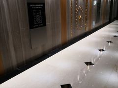 -新虹桥中心大厦