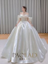 -南京宝娜嫁衣婚纱礼服馆(中央路店)