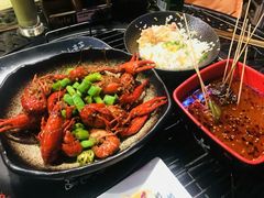 蒜蓉小龙虾-何师烧烤Pro ·江湖川菜·小龙虾·精酿(太古里旗舰店)
