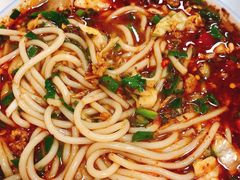 -珀玉莲花白米线店