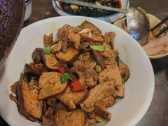 -富正毅三下锅·湘西韵味(天门山索道店)