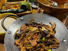 -雀舞云南菜(天津天河城购物中心店)