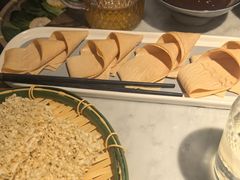 -尚尚仙·酸汤猪手·猪肚鸡火锅(华联万柳购物中心店)