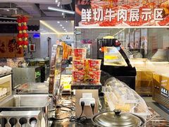 -来龍儿鲜切牛肉自助老火锅