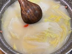 -吃饭皇帝大土家民族菜(正大广场店)