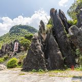 贺州玉石林里都是“玉”
