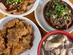 -十一街苍蝇馆子转经消江湖菜(九眼桥十一街店)