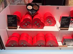 -Laderach 莱德拉(上海环贸iapm店)