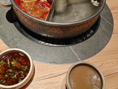 -巴奴毛肚火锅(龙湖锦艺城店)