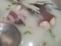 -美顺香食府鱼头老店(雪野湖店)