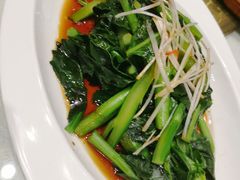 白灼芥兰-鑫巴蜀小镇 · 水煮鱼专研店(玉桥店)