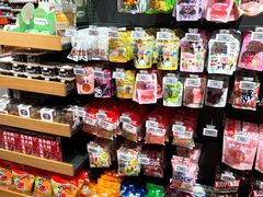 -七鲜超市(瑞虹天地太阳宫店)