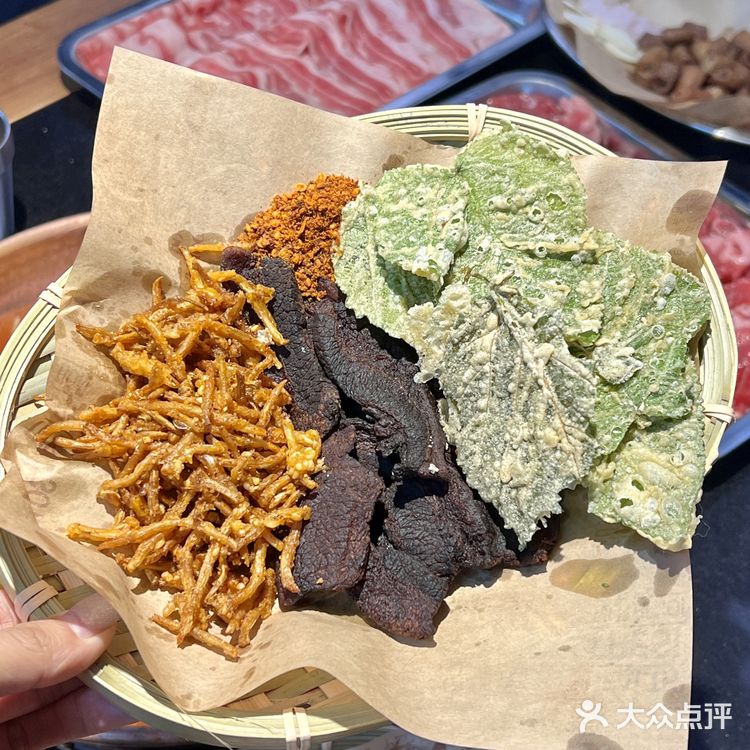 王奋斗贵州酸汤牛肉火锅：舌尖上的贵州美味