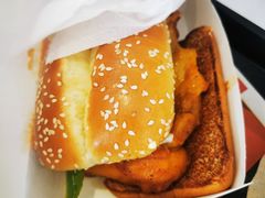 香嫩烤肉堡-肯德基(沪东店)