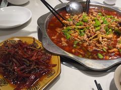 -盐井记·自贡美蛙鲜锅兔(中和店)