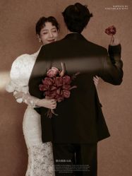 -至臻微拉婚纱摄影