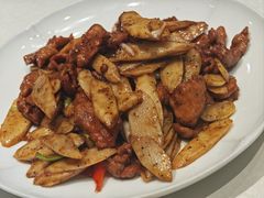 -车之谷·汽车文化主题餐厅(汽开店)