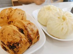 -李与白包子铺(桐梓林店)
