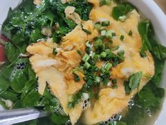 煎蛋豌豆尖汤-周师饭店