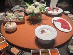 -左庭右院鲜牛肉火锅黑金店(陆家嘴中心店)