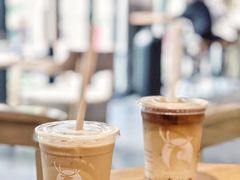 -瑞幸咖啡(临海市银泰城店)