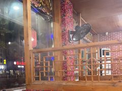 -三江鱼东北特色铁锅炖(骆驼店)