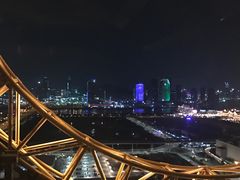 -影汇之星8字形摩天轮