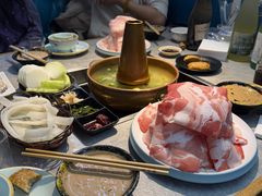 -洞庭洲·防空洞火锅·铜锅涮肉·烧烤(新百广场店)