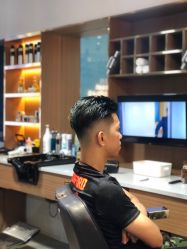 -CUTMAN男士理发