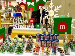 -m豆巧克力世界(上海世茂广场店)