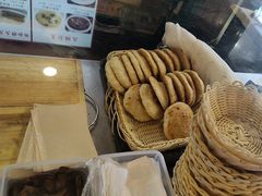 -刘记羊汤·烧饼夹肘子