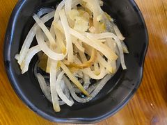 -丽虹云南过桥米线(兴工街店)