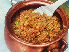牛肝菌焖饭-蔼若春.传承三十年云南菜(金碧公园店)